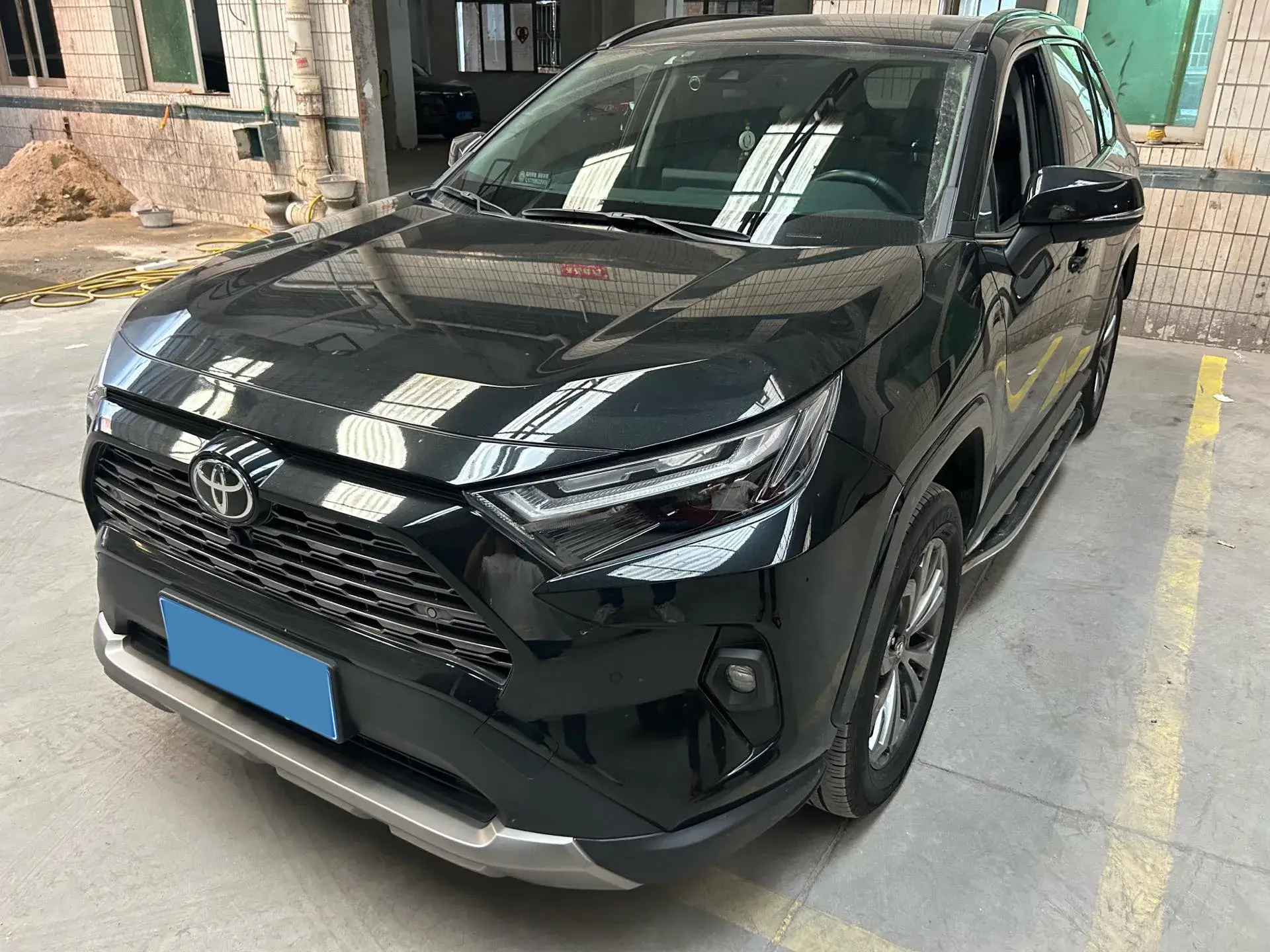 2024 TOYOTA RAV4 view 1