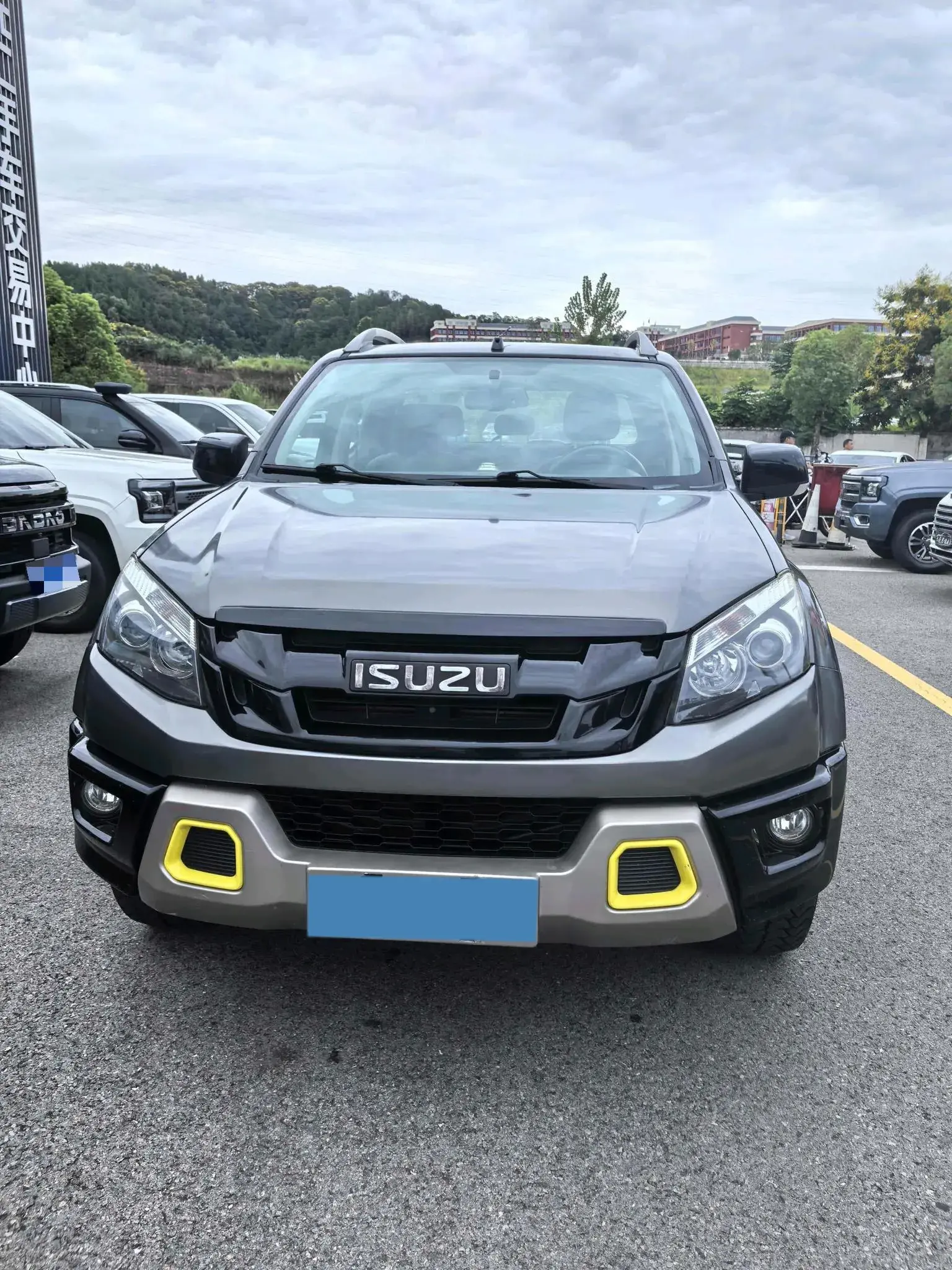 2018 ISUZU D-MAX thumbnail 2