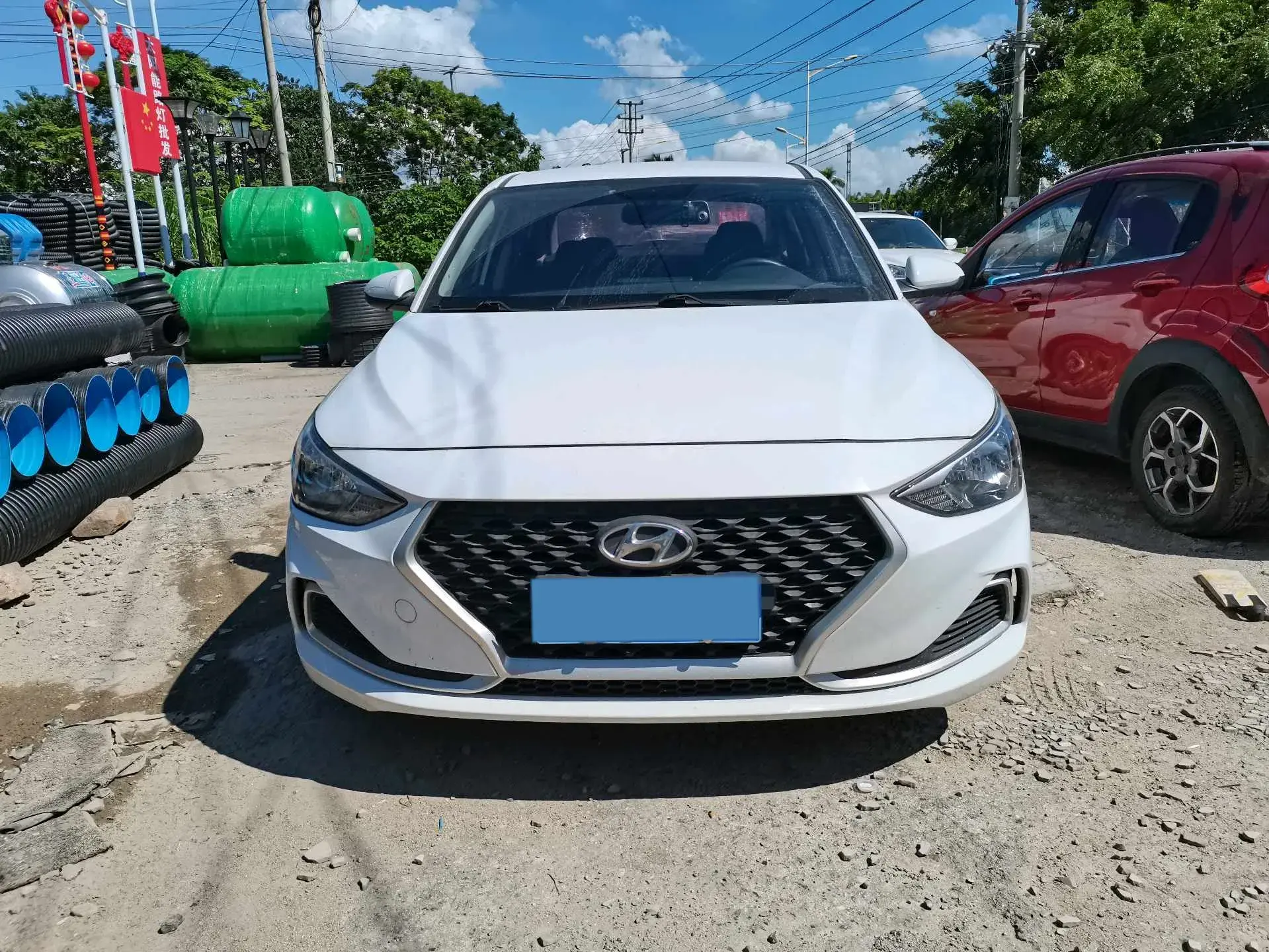 2017 HYUNDAI CELESTA thumbnail 3