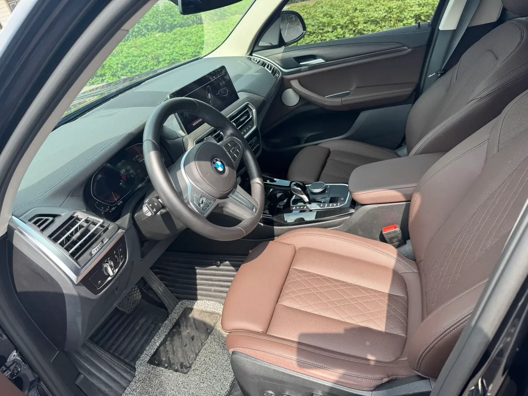 2023 BMW X3 thumbnail 4