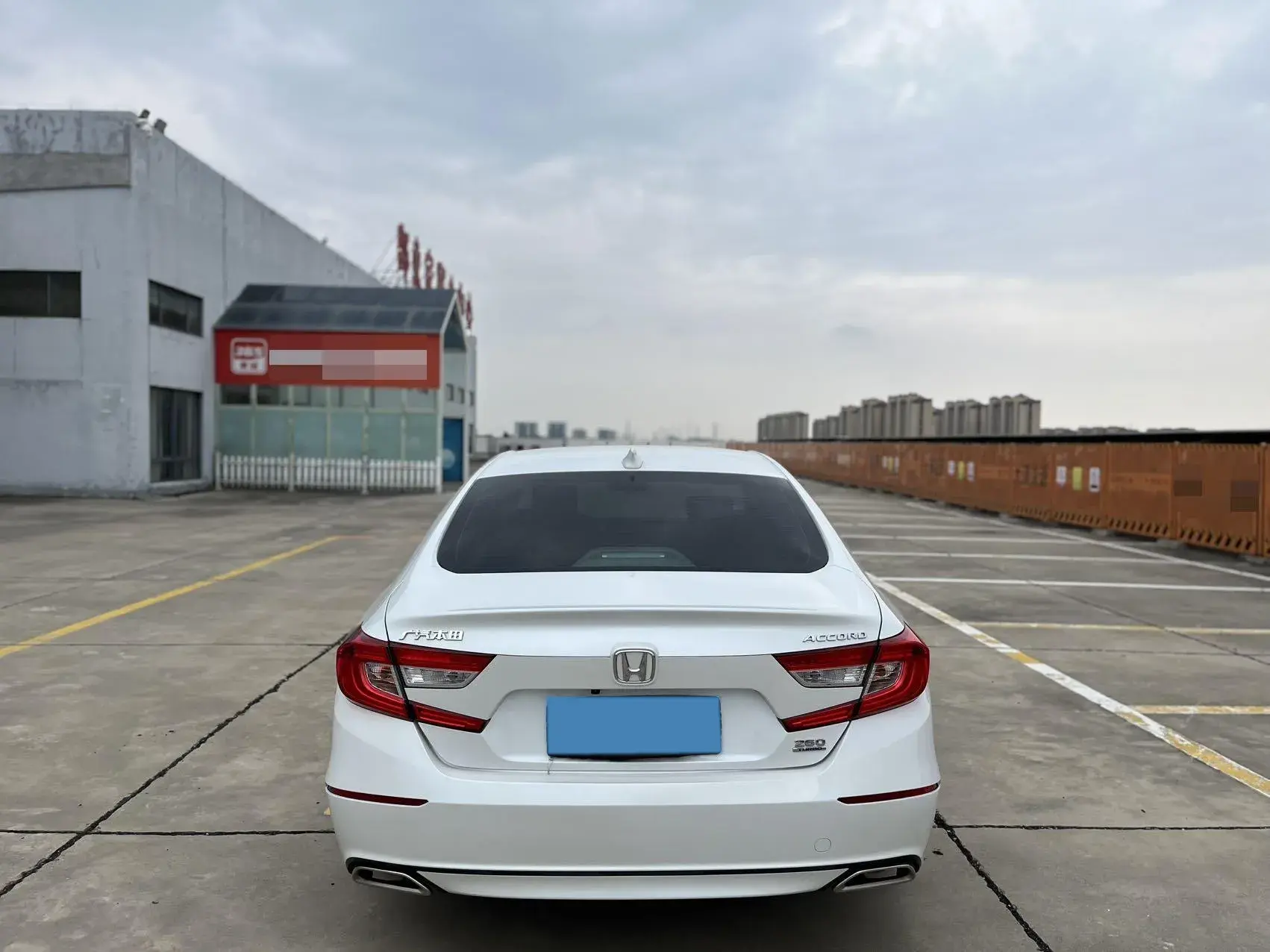 2018 HONDA ACCORD thumbnail 4