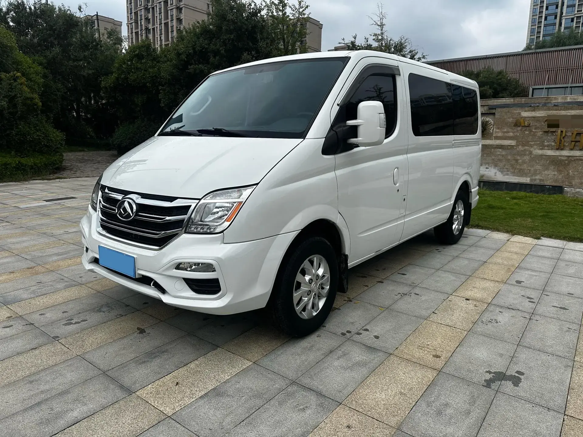 2021 MAXUS XINTU view 1