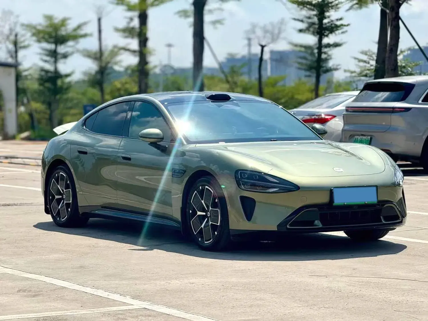 2024 MI SU7 thumbnail 3