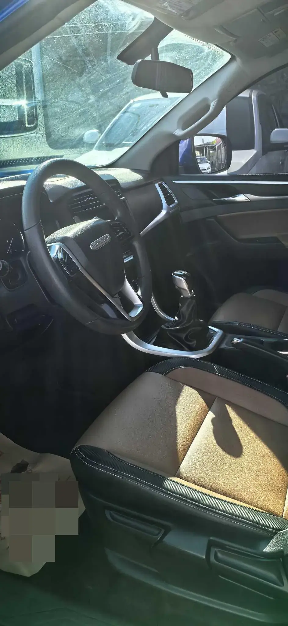 2021 MAXUS T70 thumbnail 4