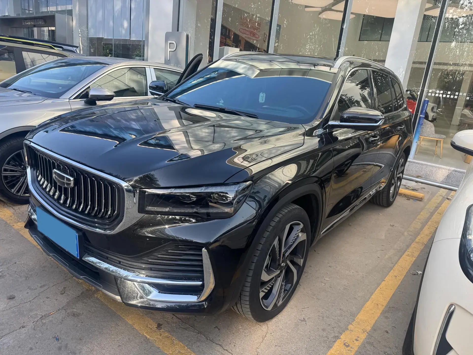 2024 GEELY MONJARO view 1