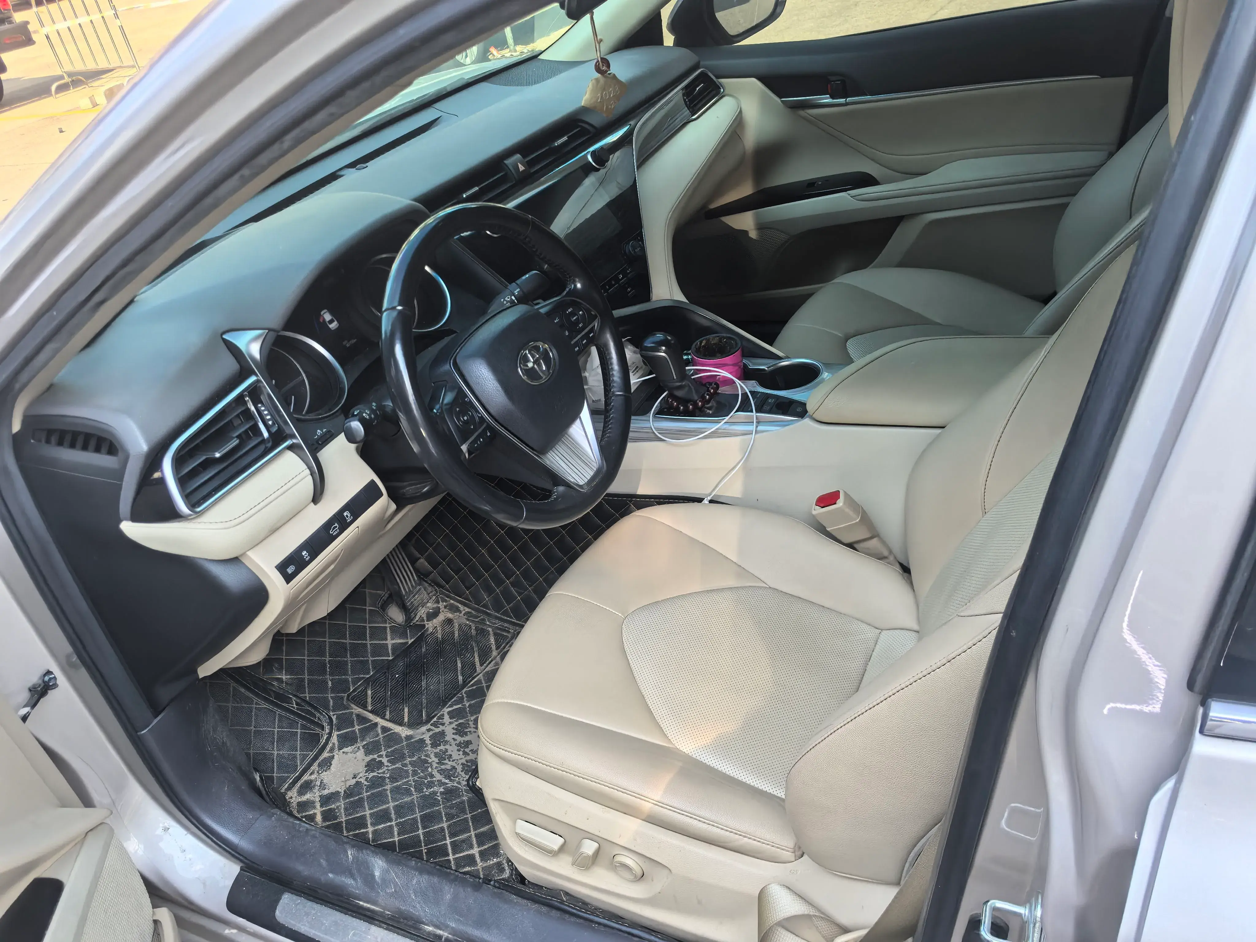 2019 TOYOTA CAMRY thumbnail 4