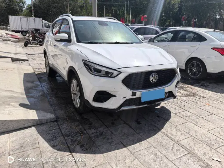 2020 MG ZS thumbnail 2