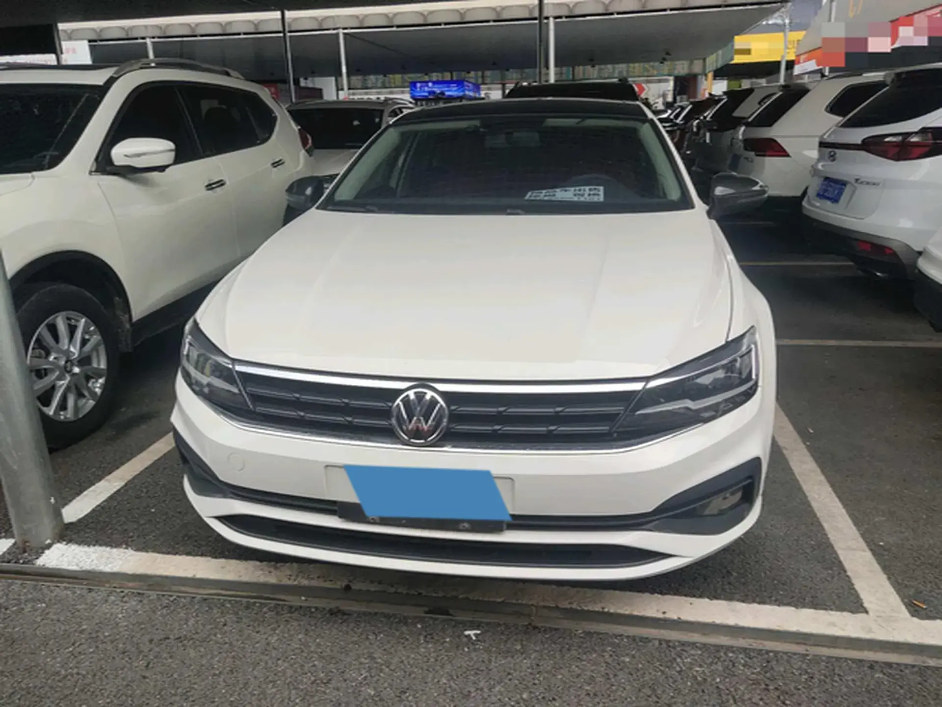 2019 VOLKSWAGEN LAMANDO thumbnail 2