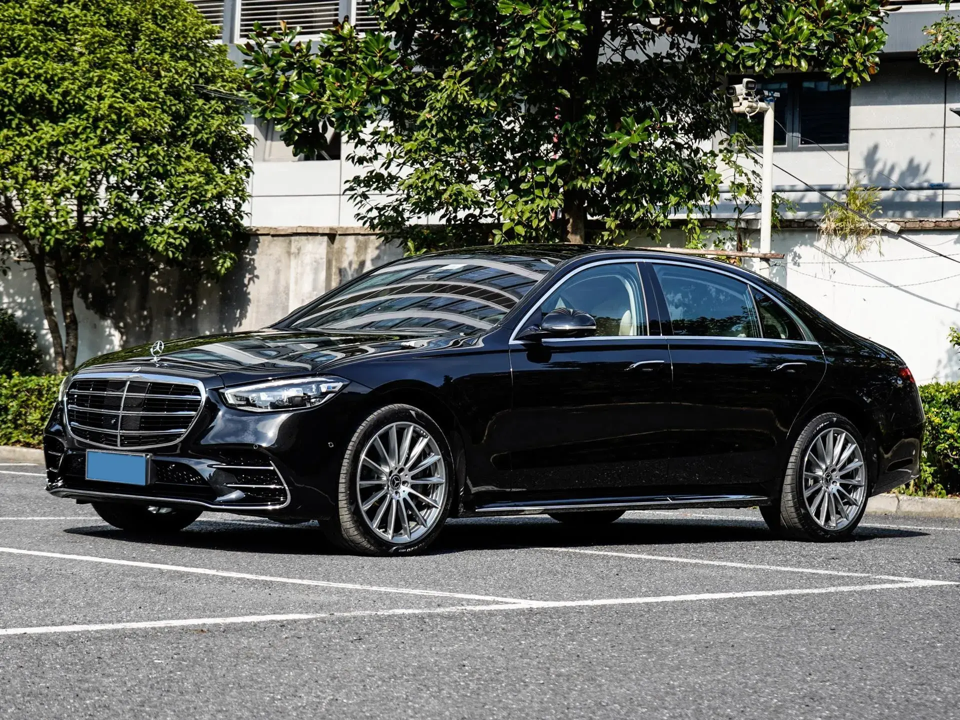 2022 MERCEDES-BENZ S view 1