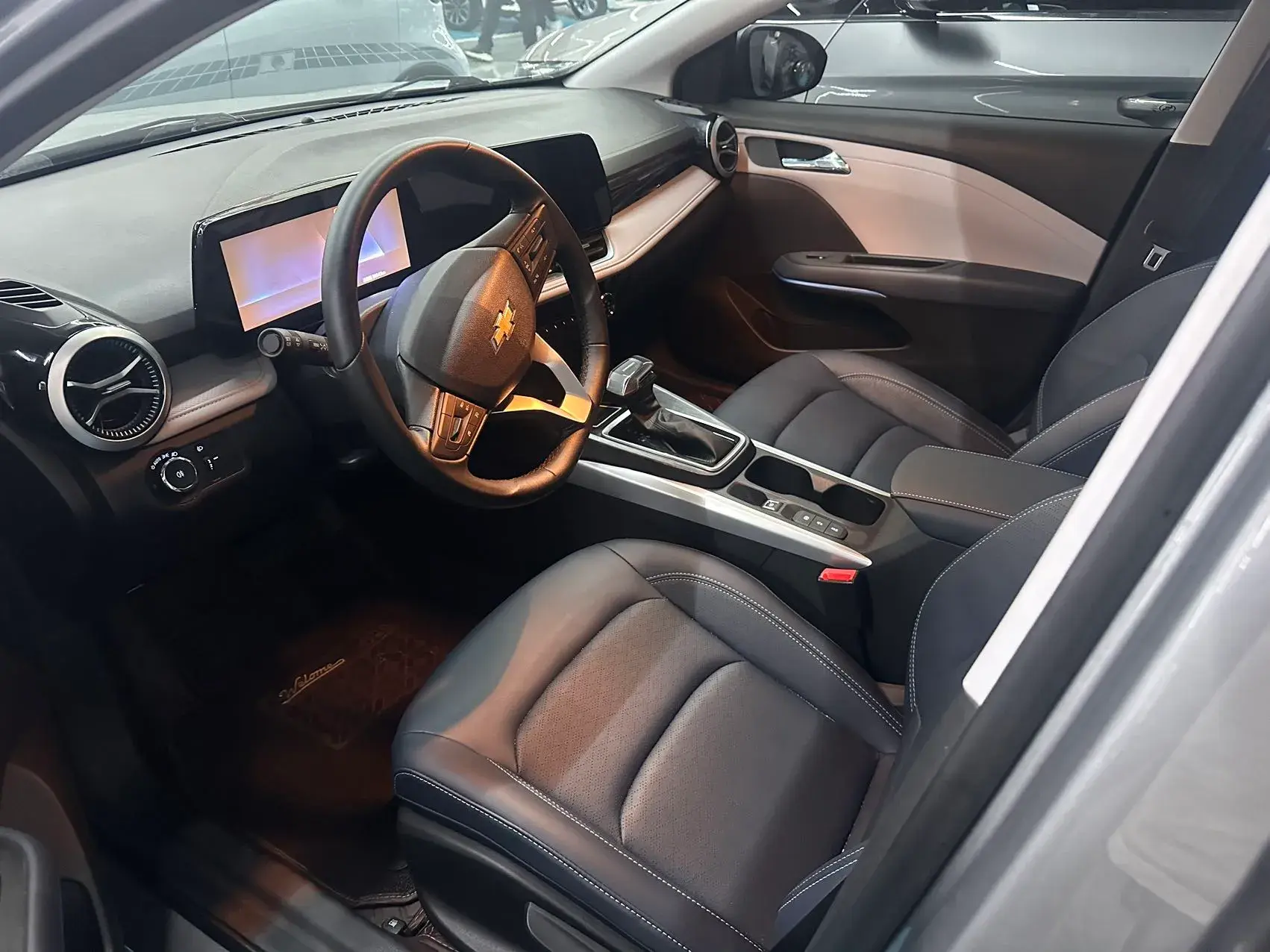 2023 CHEVROLET MONZA thumbnail 3