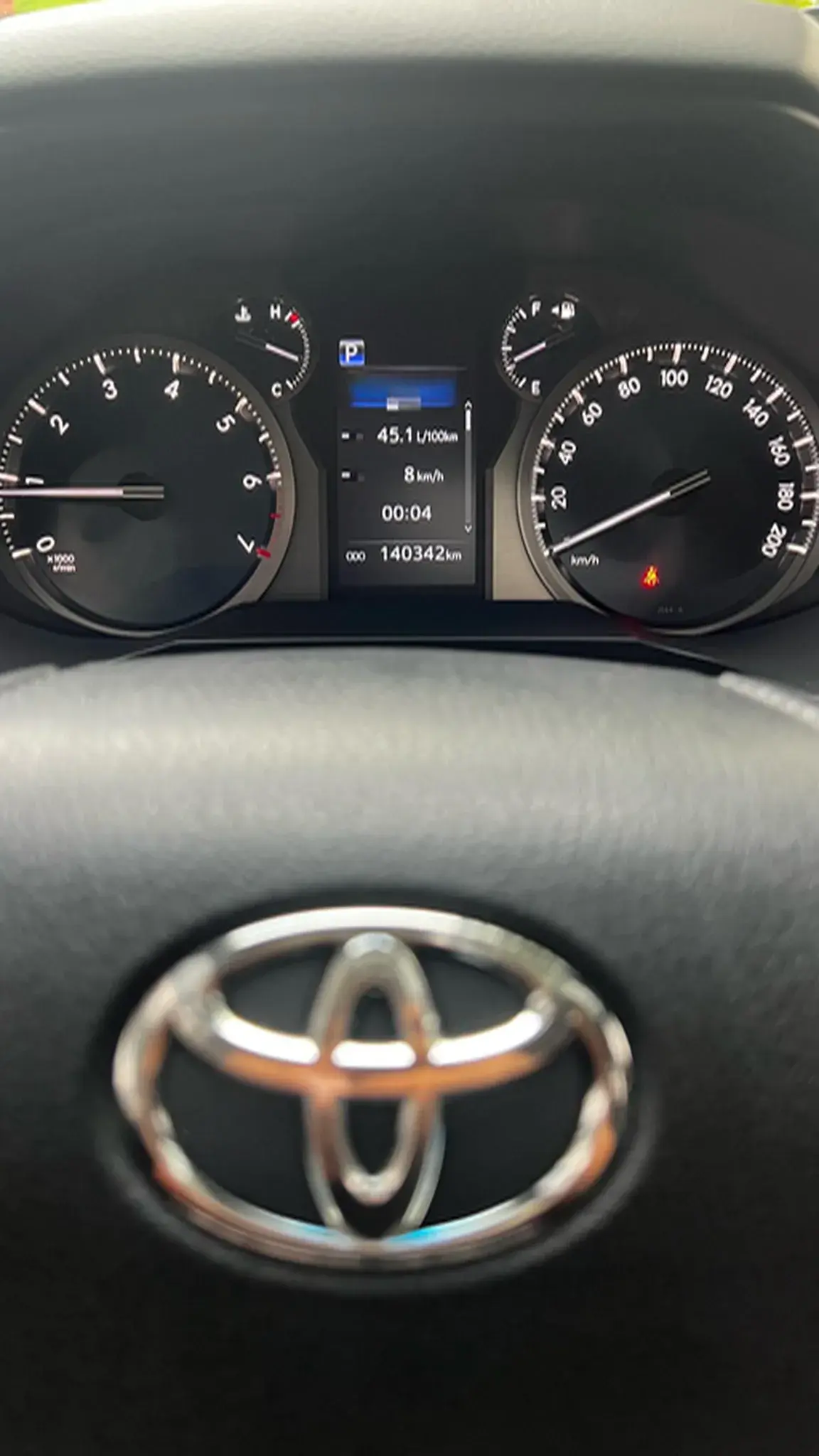 2019 TOYOTA LAND thumbnail 3