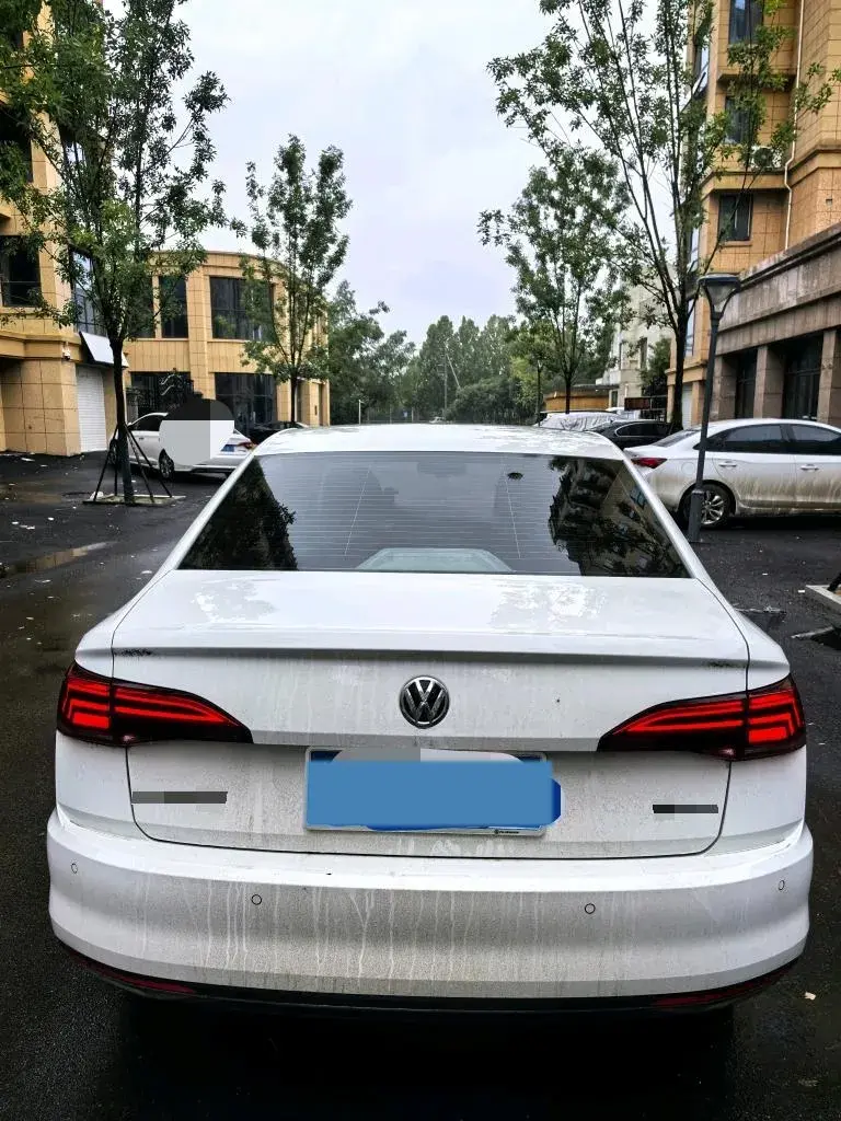 2020 VOLKSWAGEN BORA thumbnail 3