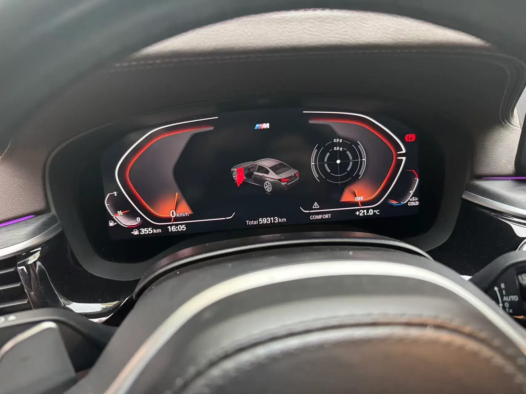 2023 BMW 5 thumbnail 3