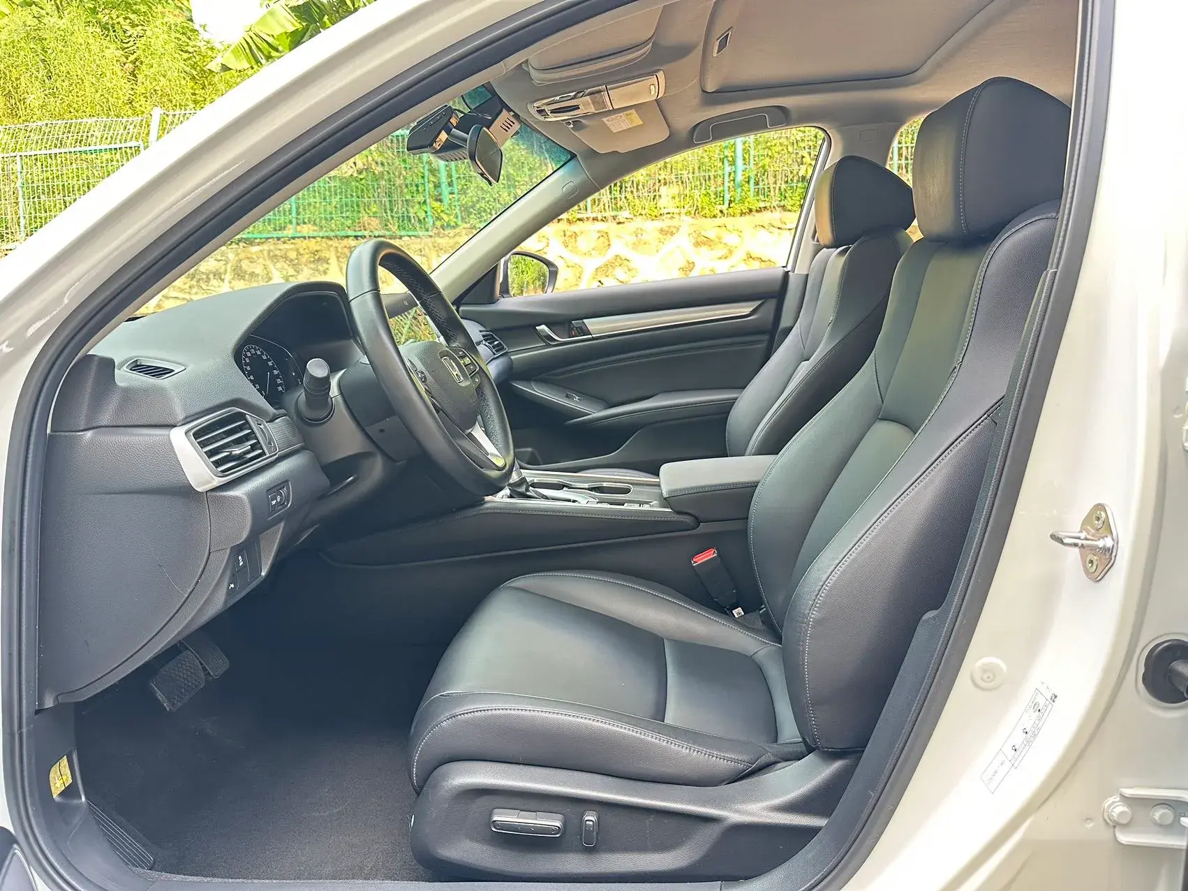 2018 HONDA ACCORD thumbnail 4