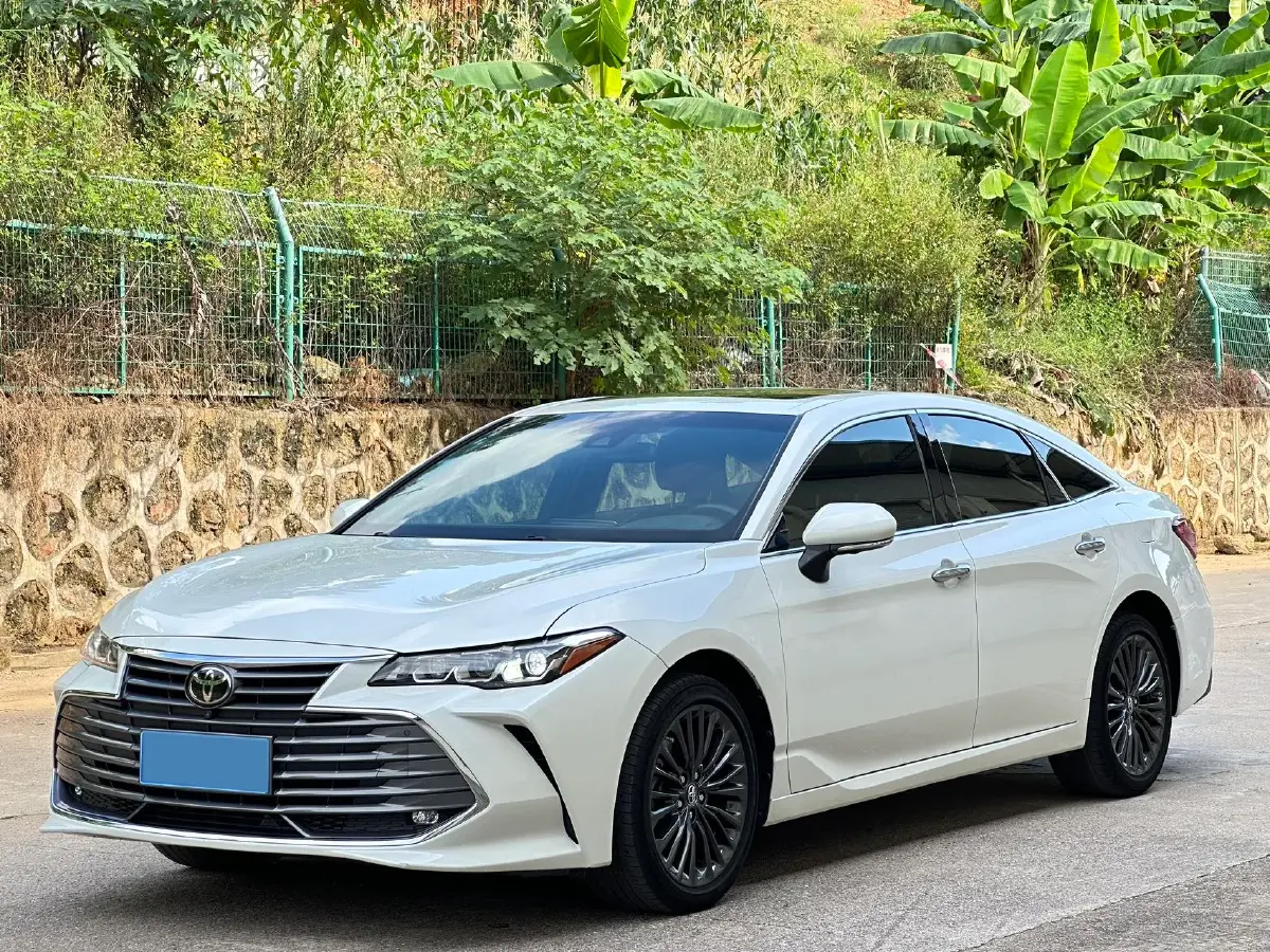 2019 Toyota Avalon 2.0L 178HP L4 CVT