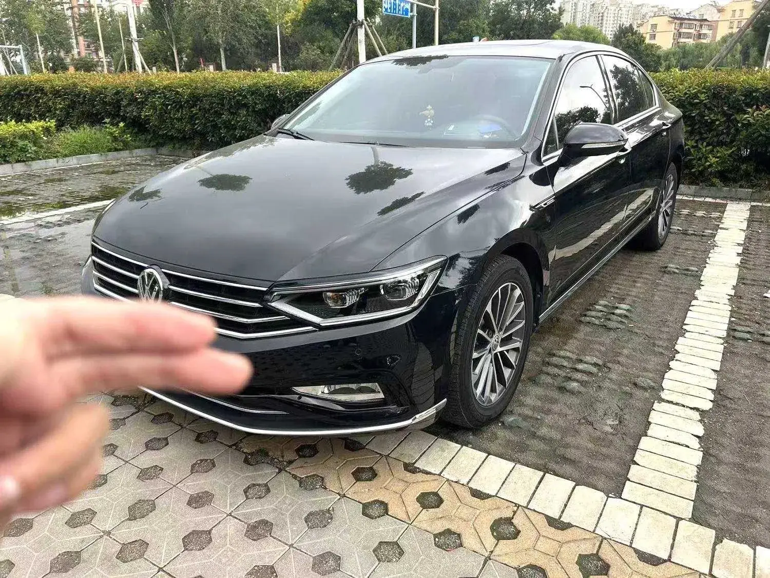 2020 VOLKSWAGEN MAGOTAN view 1