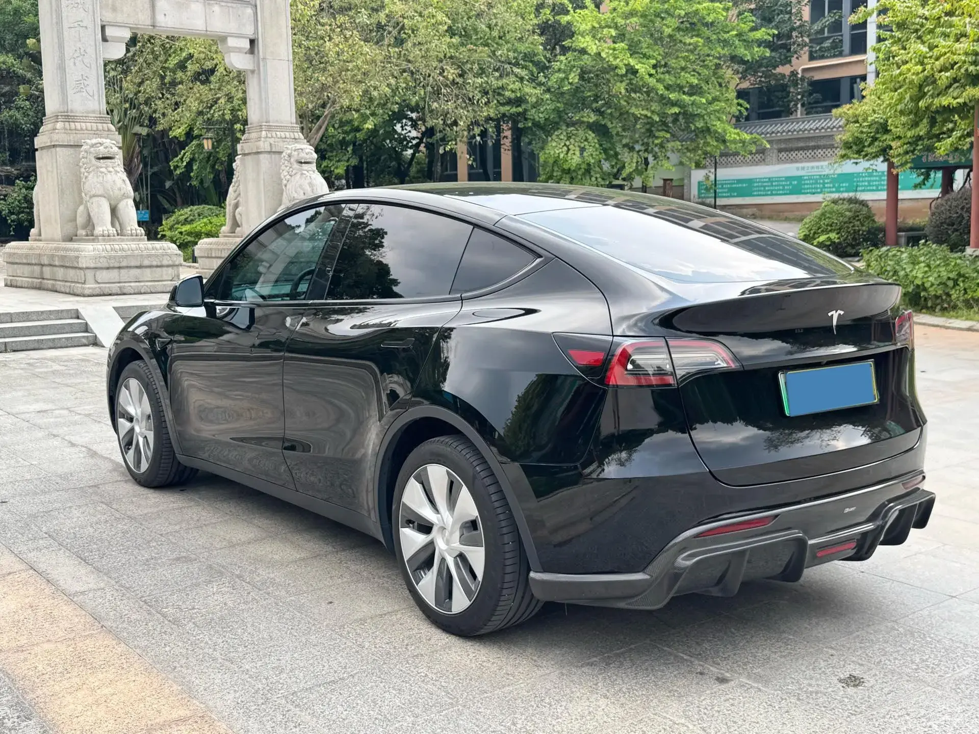 2022 TESLA MODEL thumbnail 4