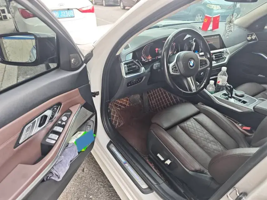 2022 BMW 3 thumbnail 3