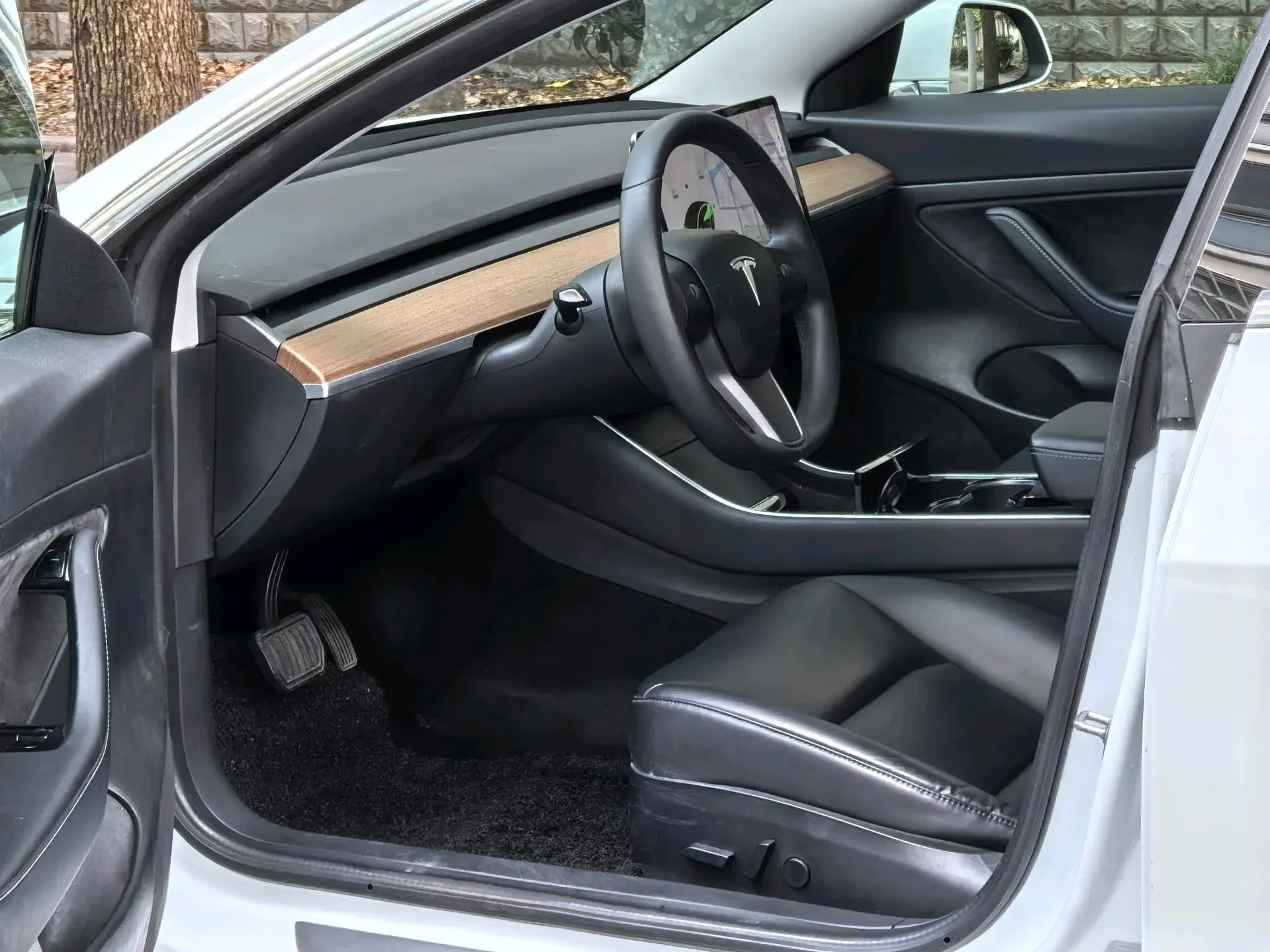 2019 TESLA MODEL thumbnail 3