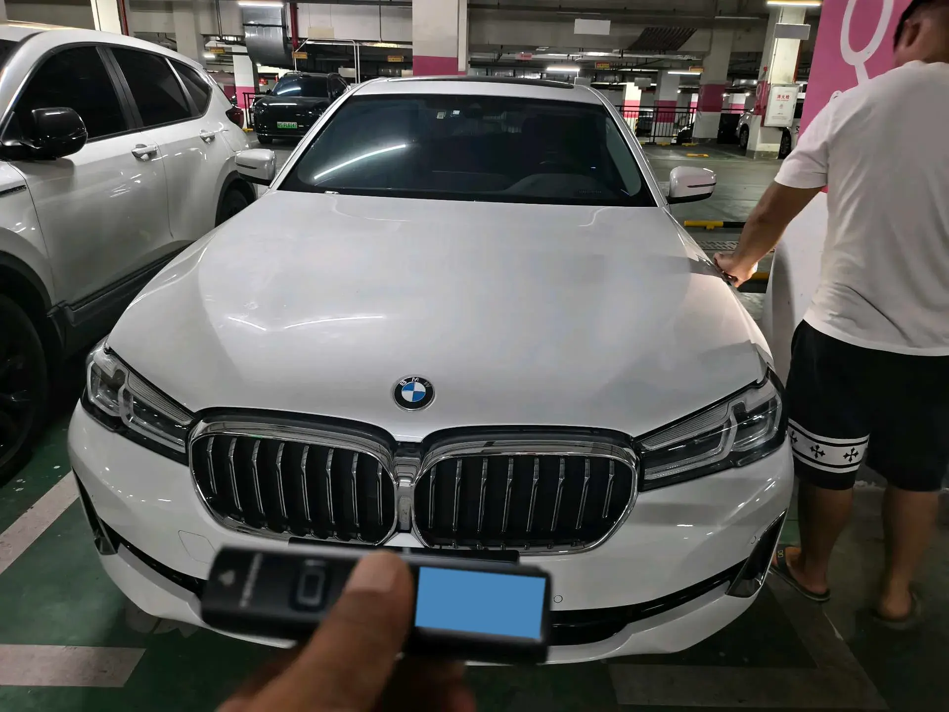 2021 BMW 5 thumbnail 2