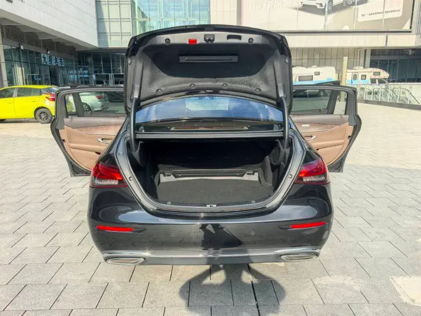 2021 MERCEDES-BENZ E thumbnail 4