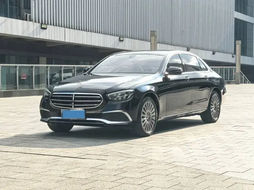 2021 MERCEDES-BENZ E view 1
