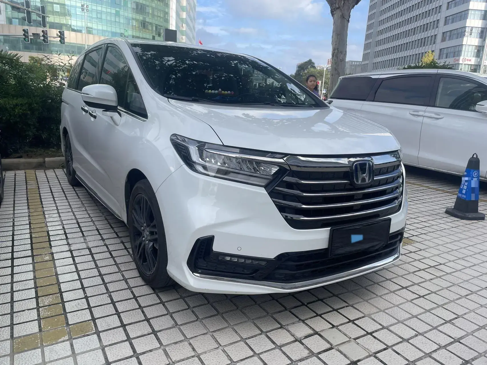 2022 HONDA ODYSSEY thumbnail 3