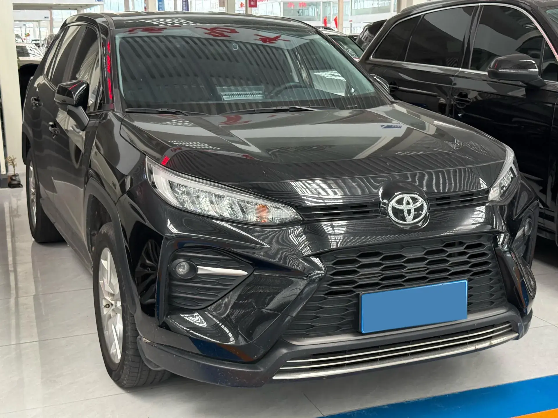 2023 TOYOTA WILDLANDER thumbnail 3