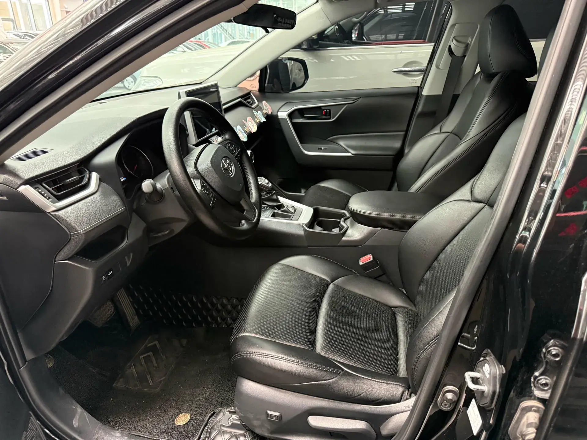 2023 TOYOTA WILDLANDER thumbnail 4