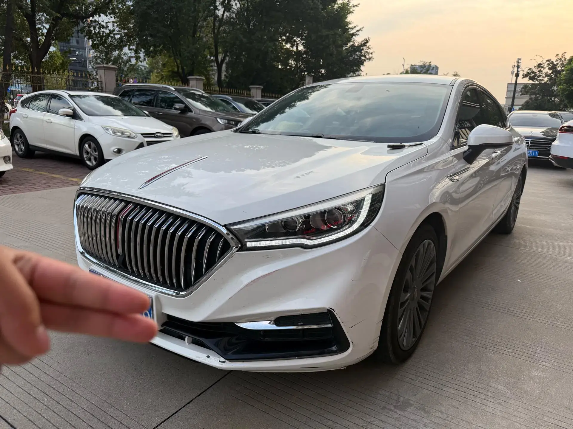 2020 HONGQI H5 view 1