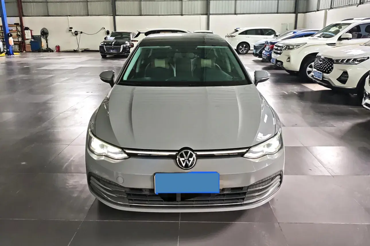 2021 VOLKSWAGEN GOLF thumbnail 3