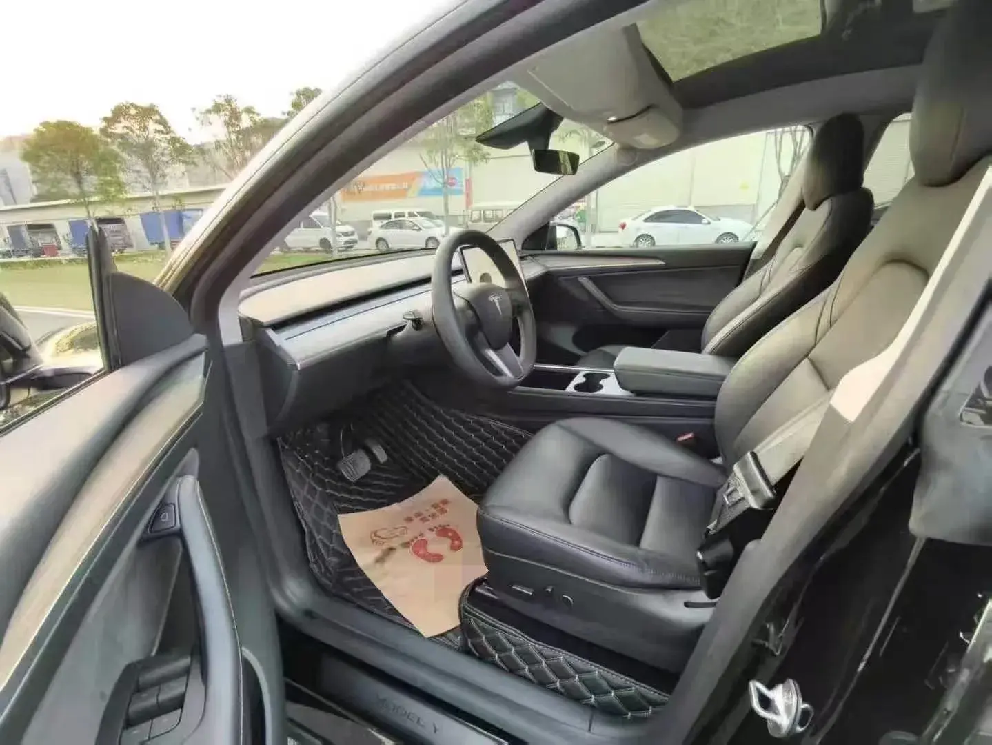 2021 TESLA MODEL thumbnail 4