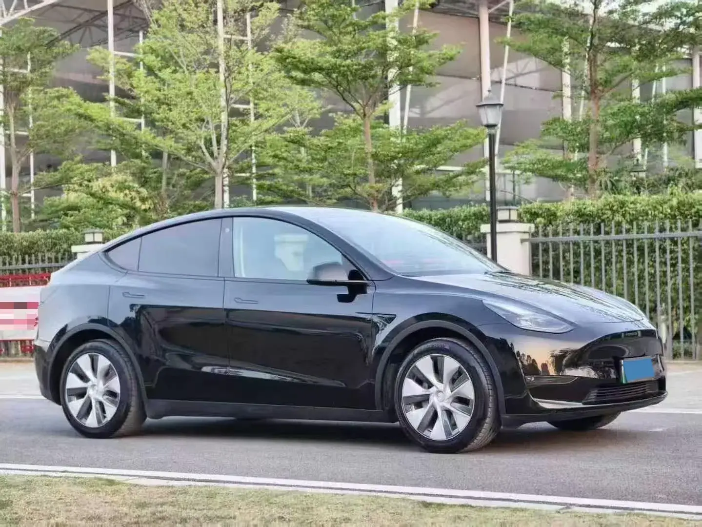 2021 TESLA MODEL thumbnail 3