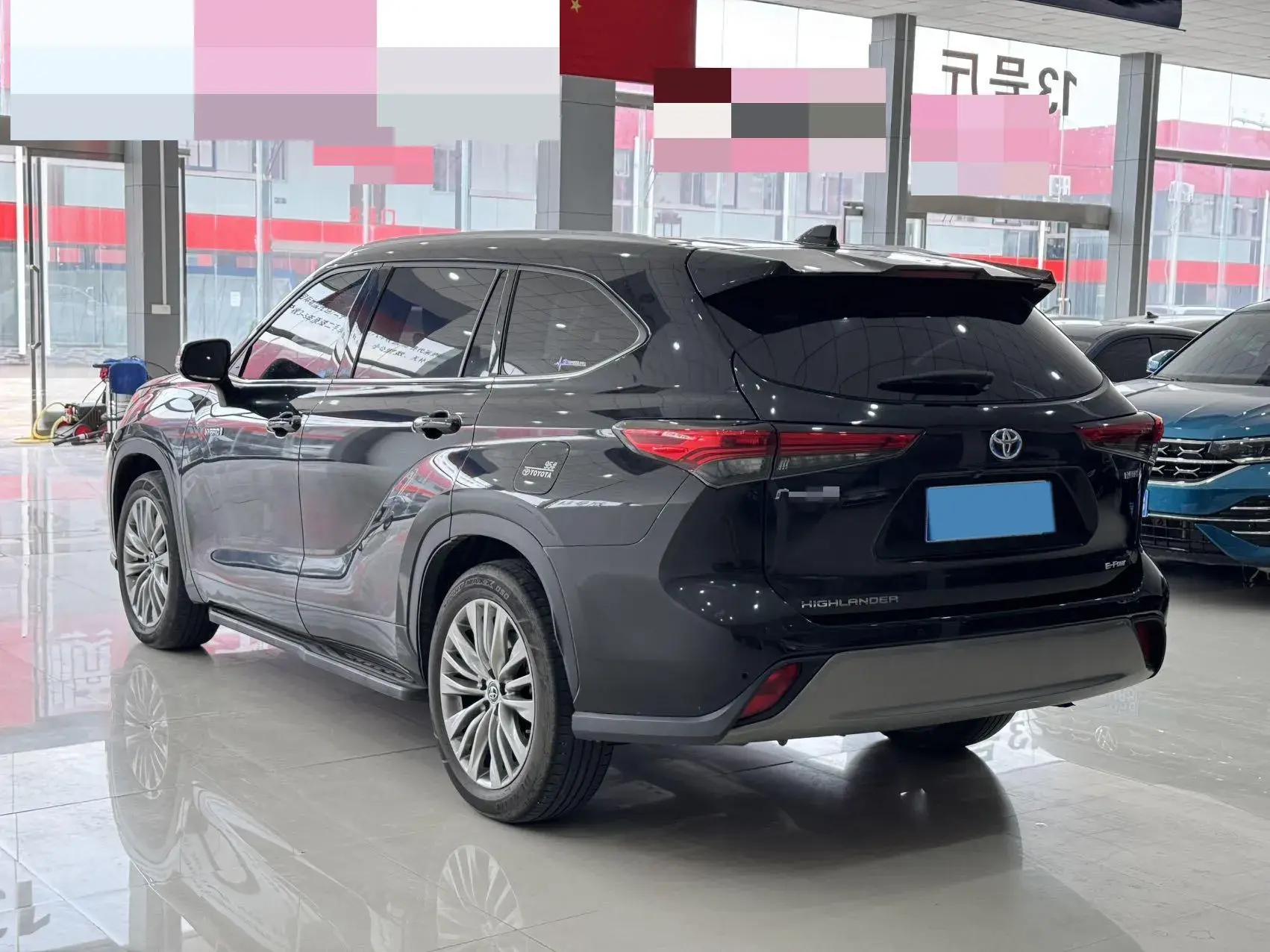 2022 TOYOTA HIGHLANDER thumbnail 4