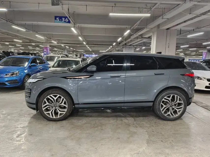 2020 LAND ROVER thumbnail 4