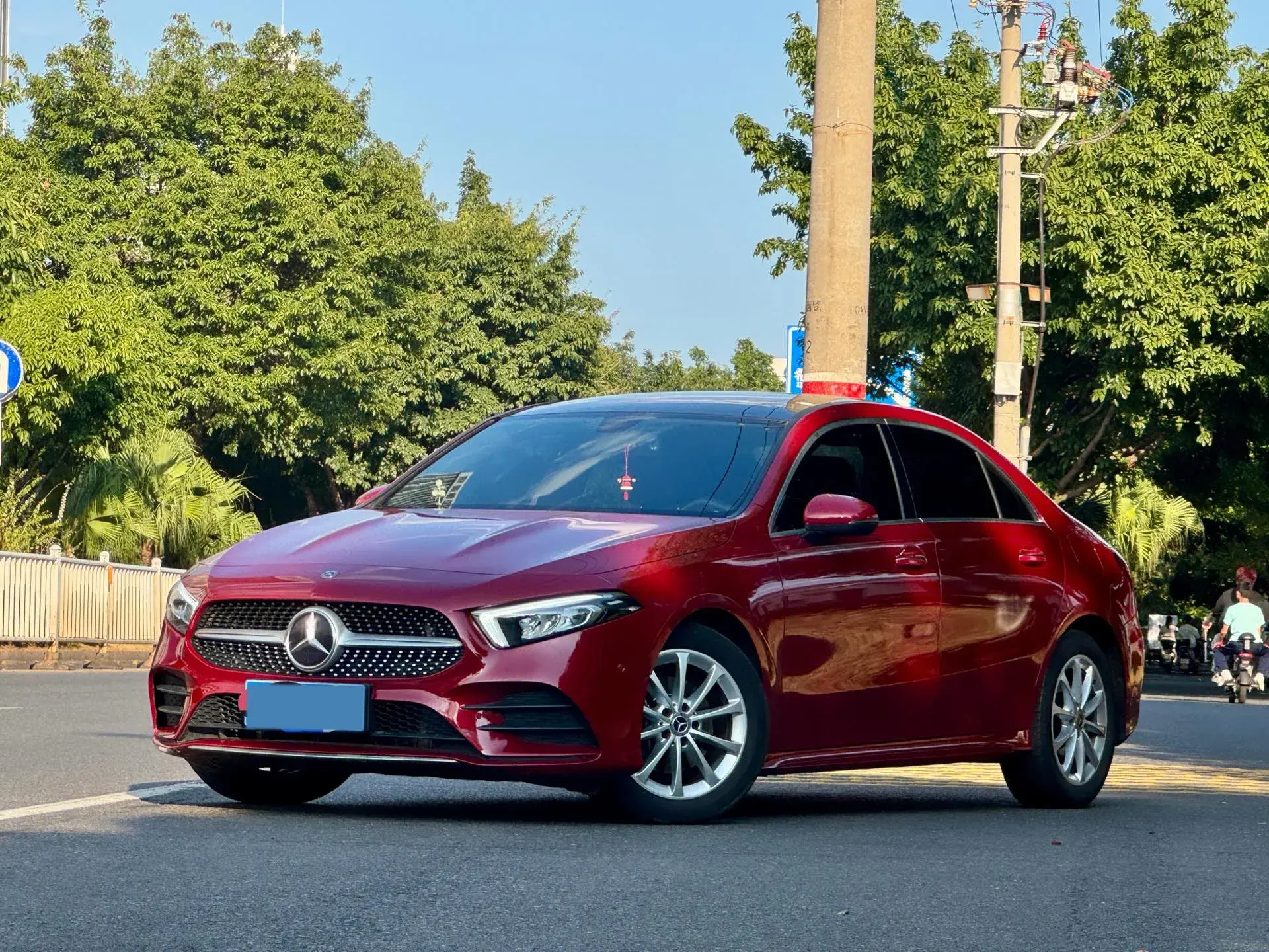 2020 MERCEDES-BENZ A view 1