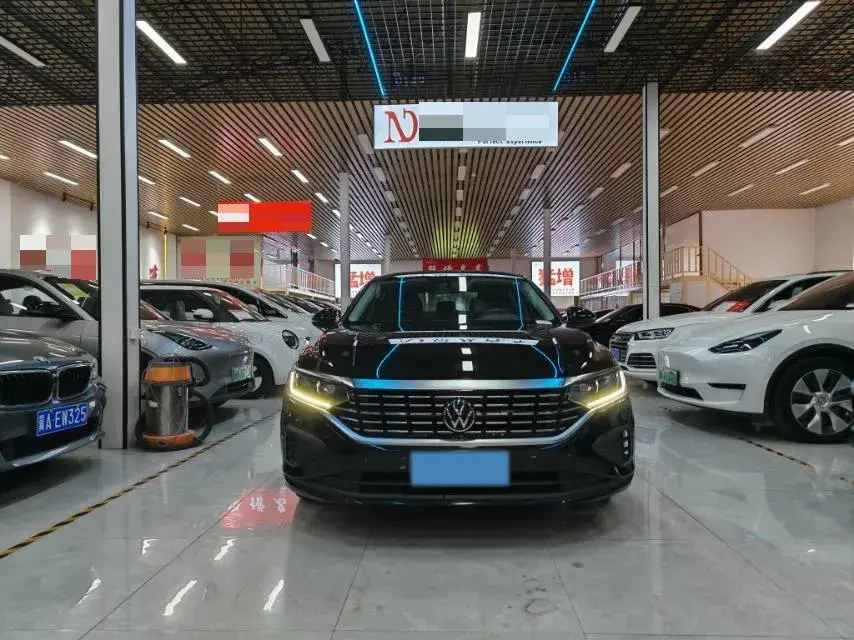 2022 VOLKSWAGEN PASSAT thumbnail 2