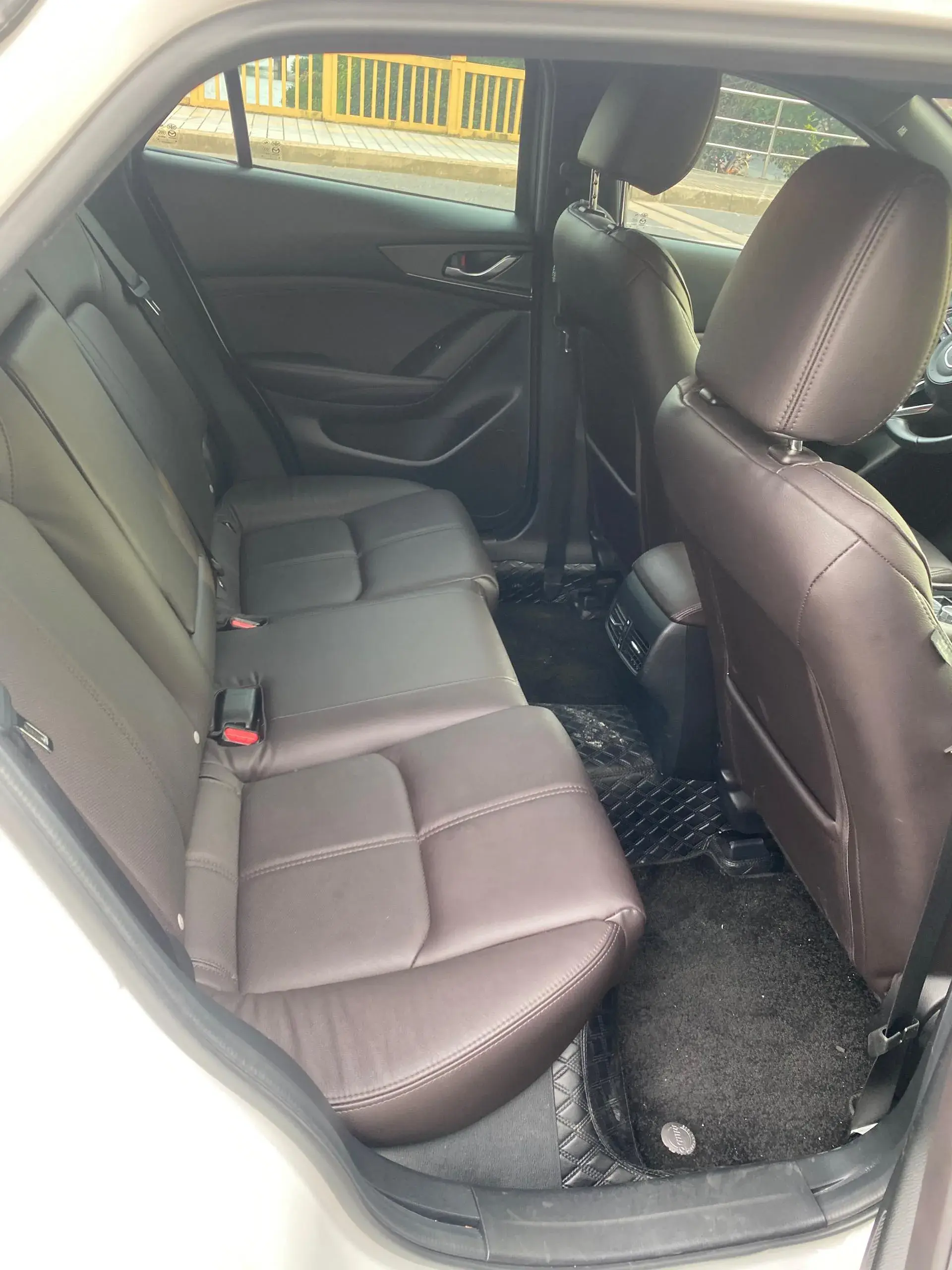 2020 MAZDA CX-4 thumbnail 4