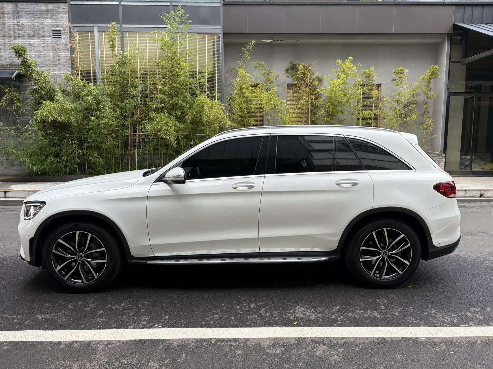 2020 MERCEDES-BENZ GLC thumbnail 2