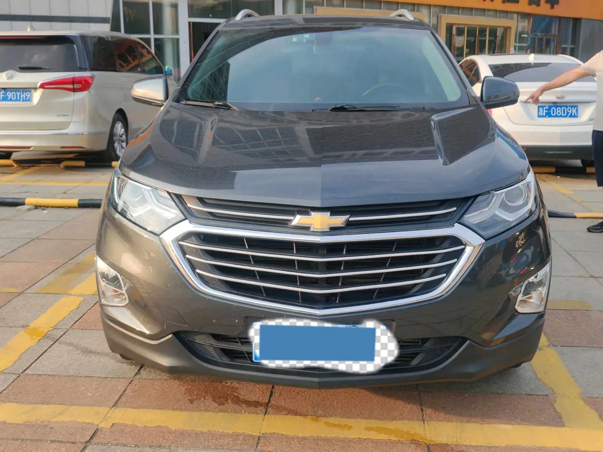 2018 CHEVROLET EQUINOX thumbnail 2