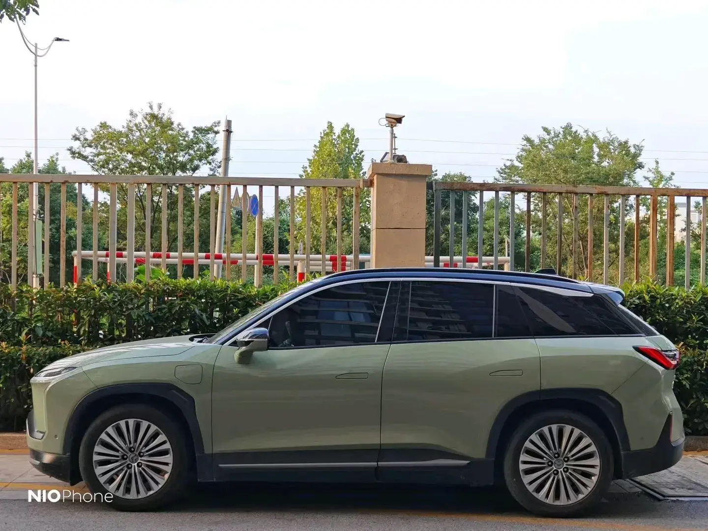 2019 NIO ES6 thumbnail 2