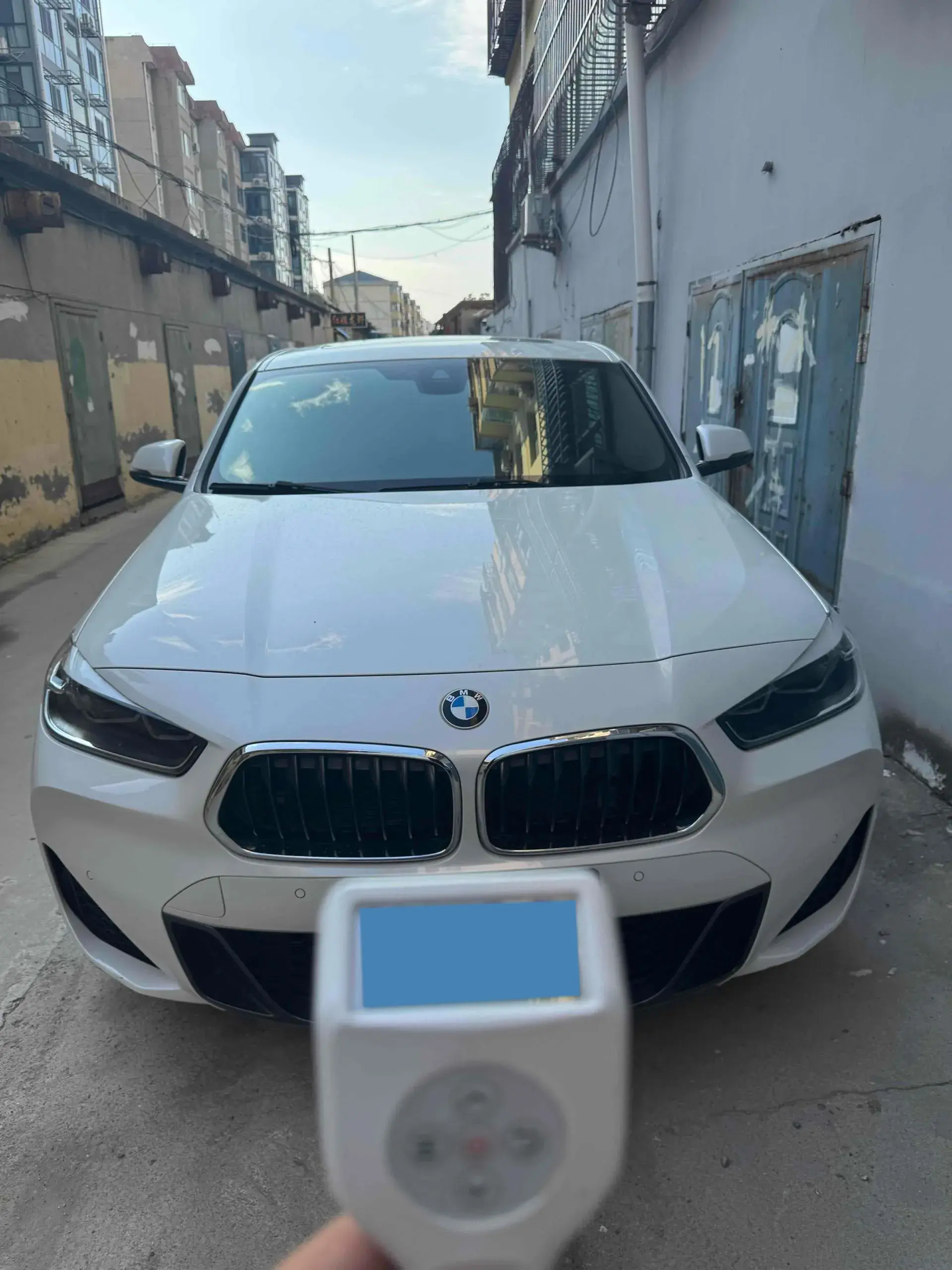 2021 BMW X2 thumbnail 2