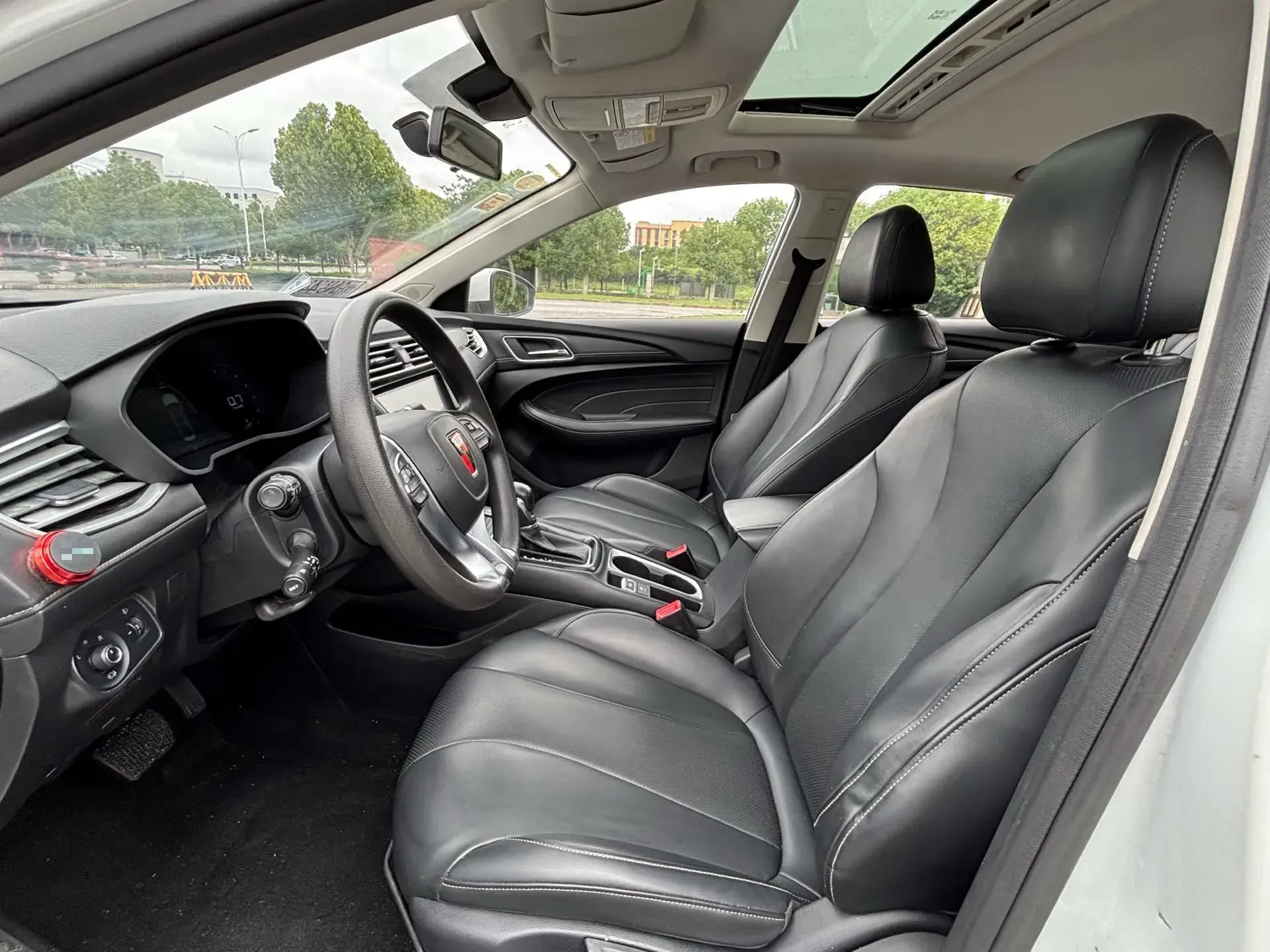 2019 ROEWE I5 thumbnail 4