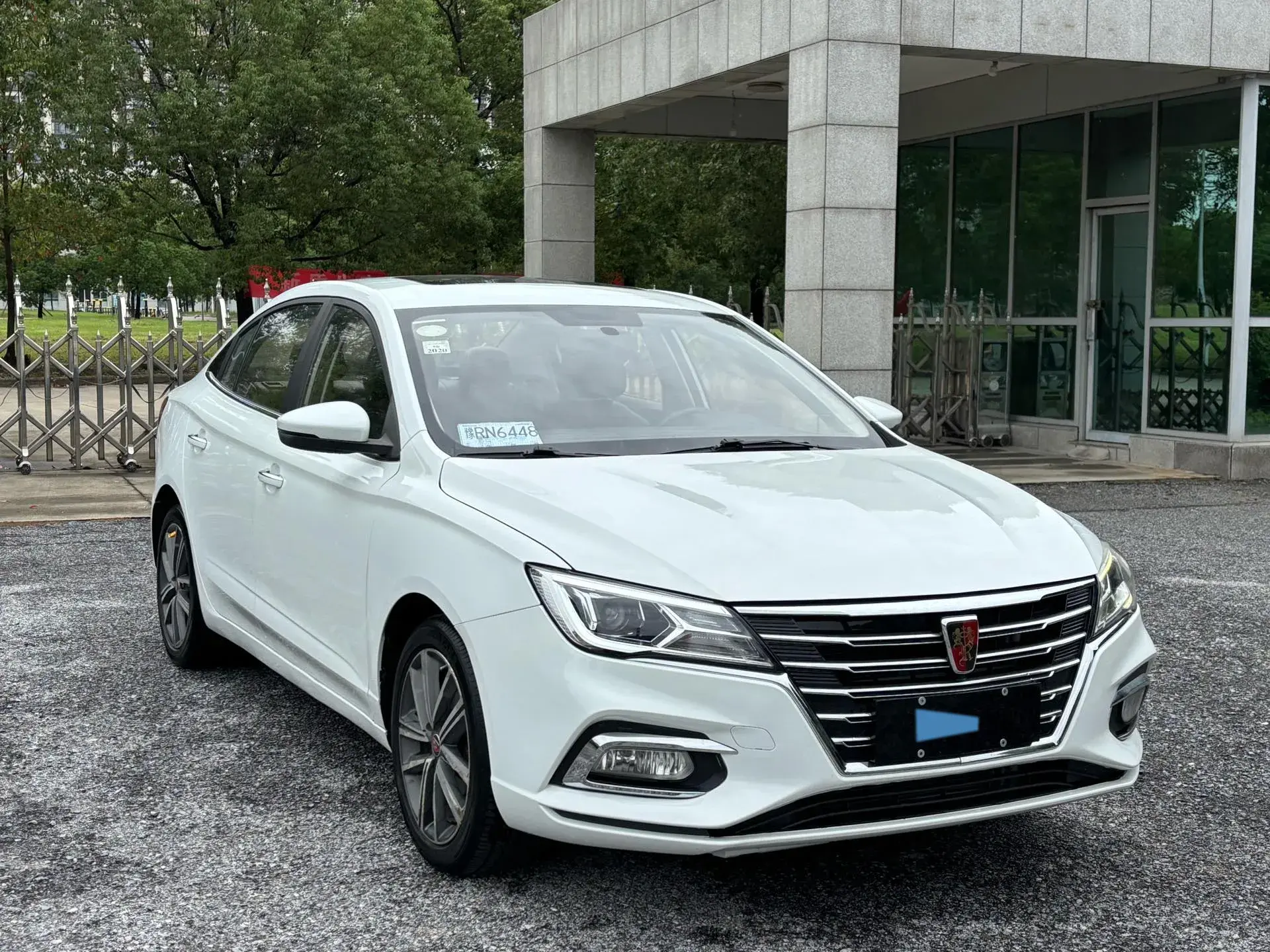 2019 ROEWE I5 thumbnail 3