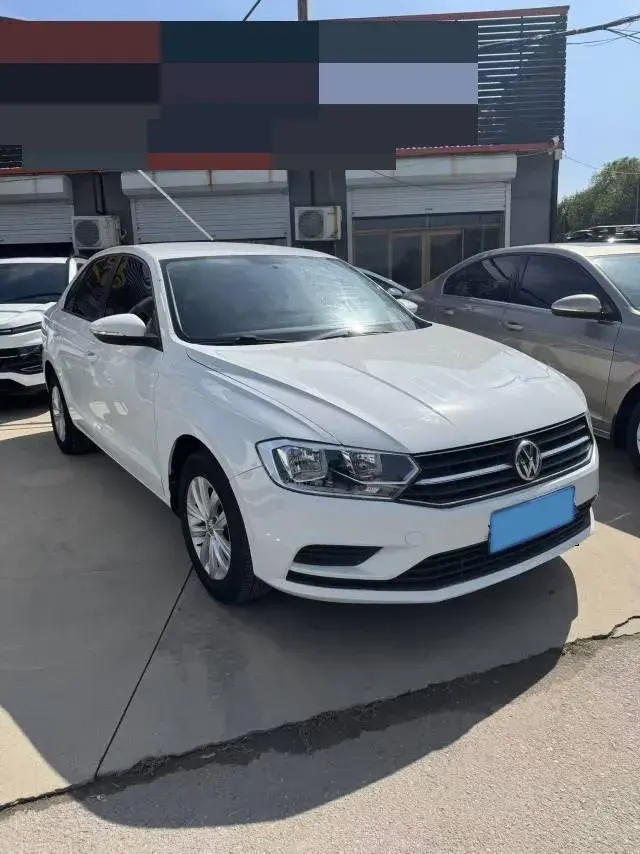 2018 VOLKSWAGEN BORA thumbnail 2