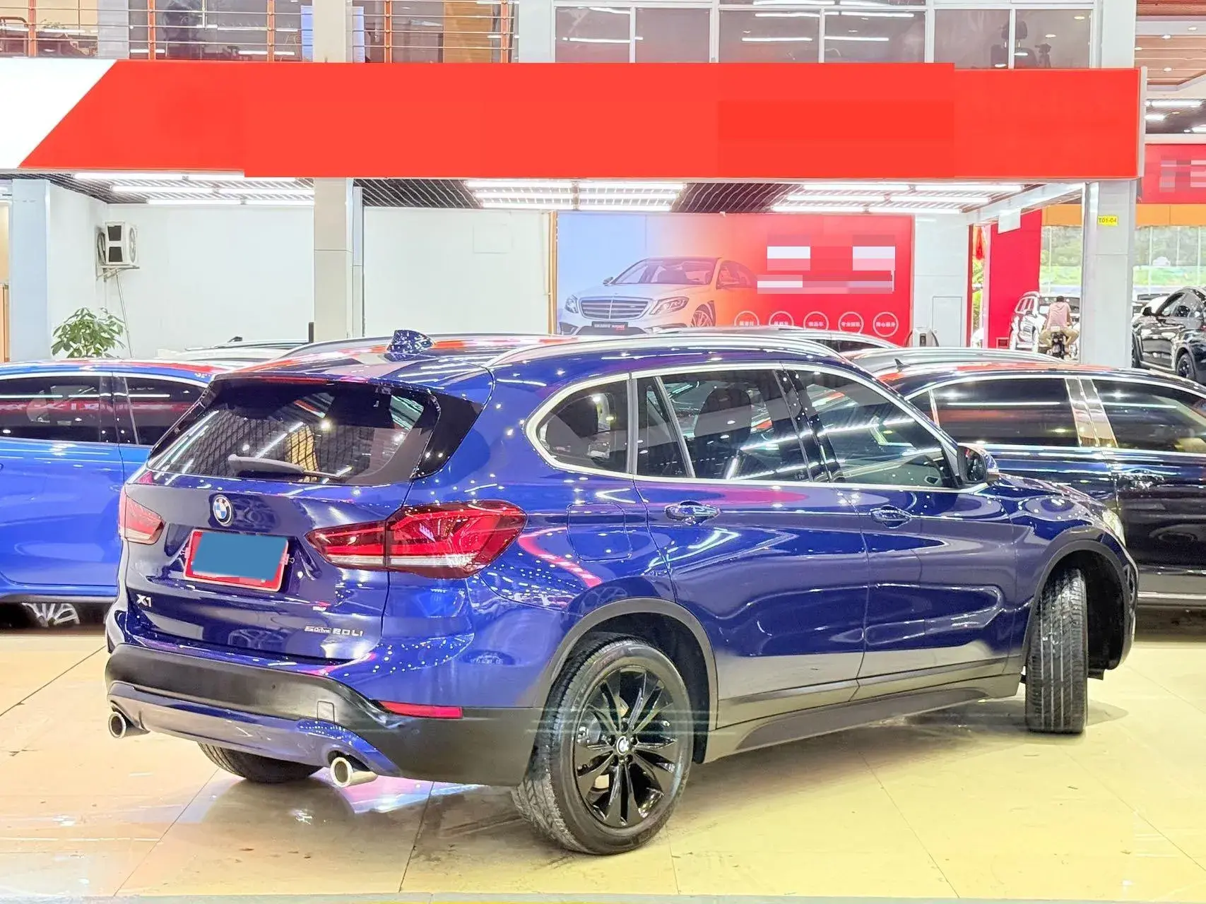 2020 BMW X1 thumbnail 4