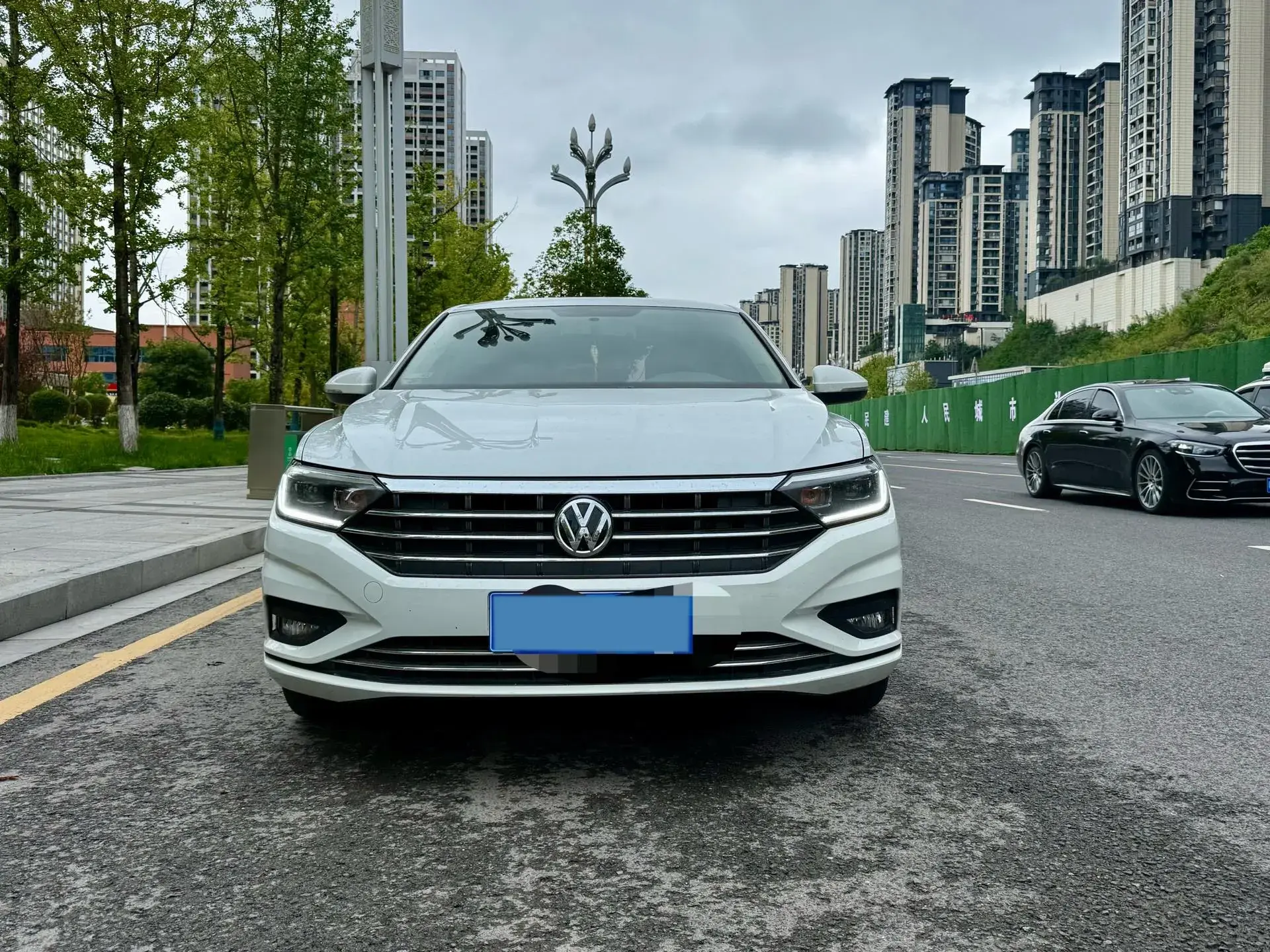 2022 VOLKSWAGEN SAGITAR thumbnail 3