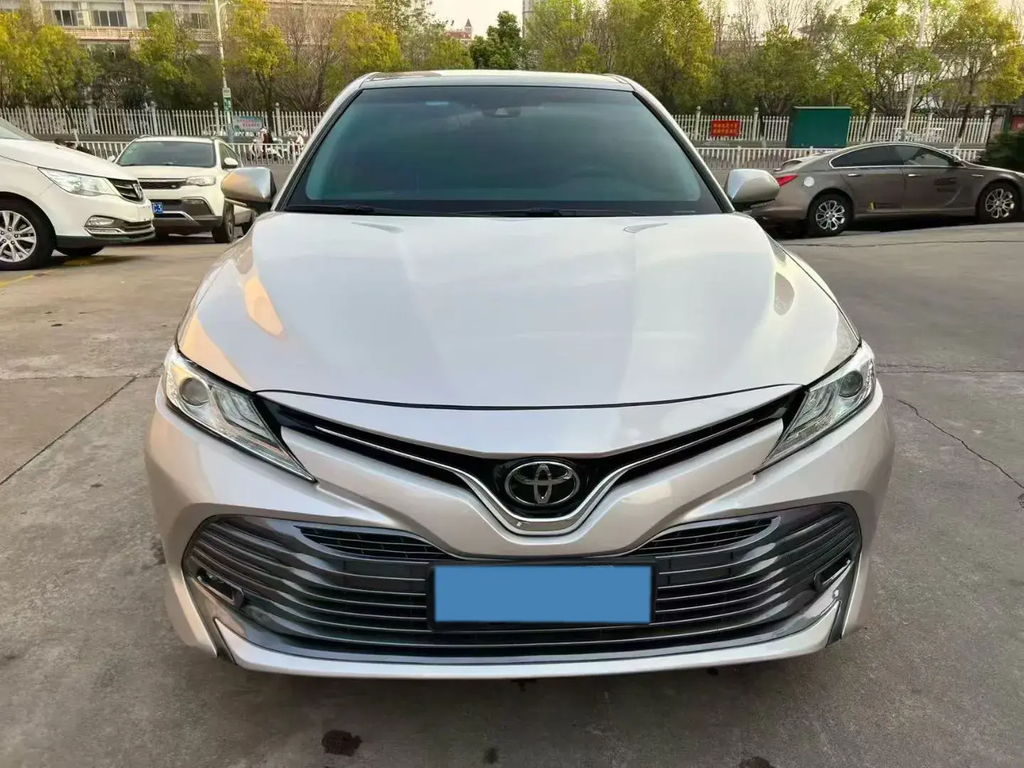 2019 TOYOTA CAMRY thumbnail 2