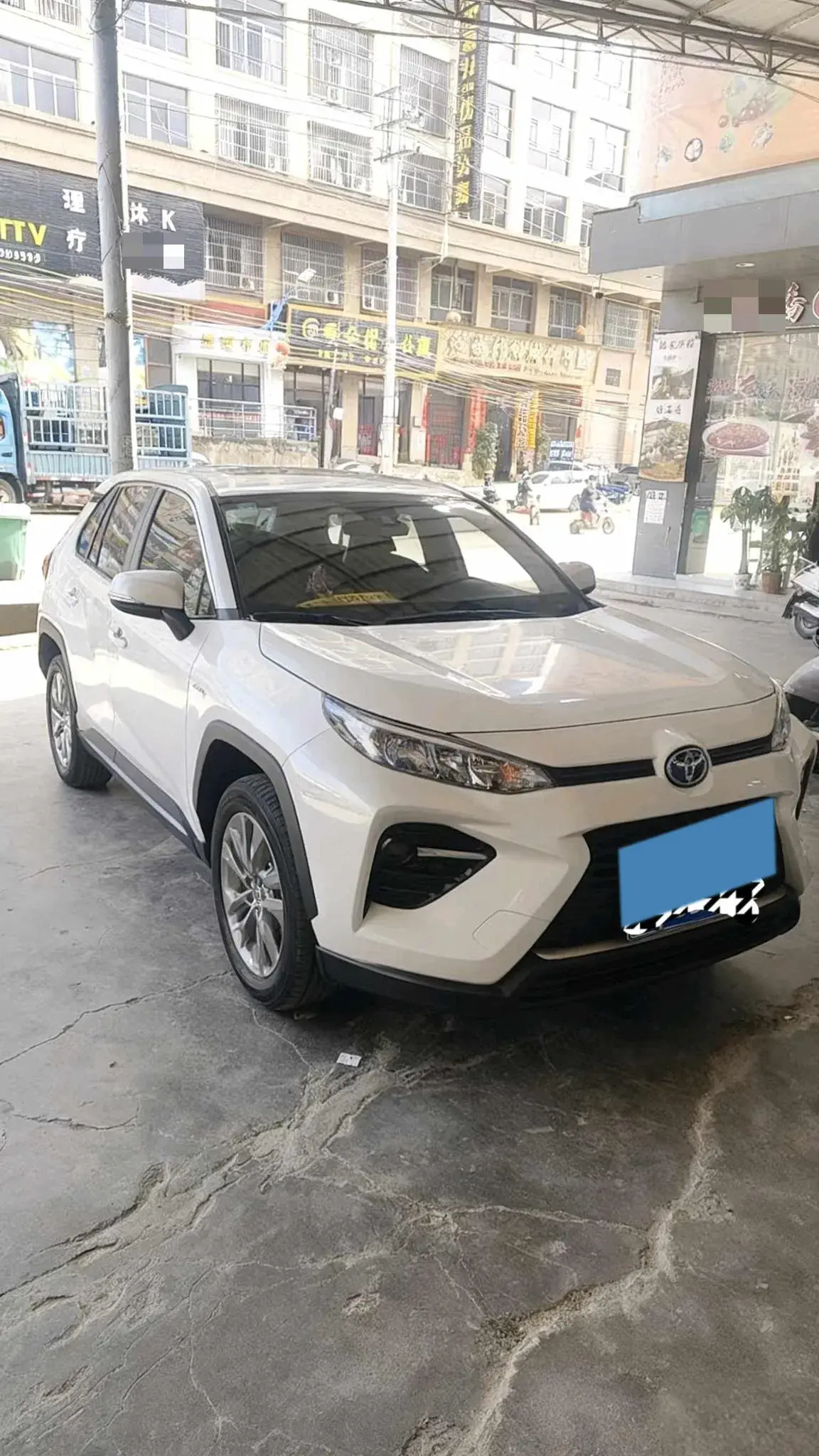 2022 TOYOTA WILDLANDER thumbnail 2