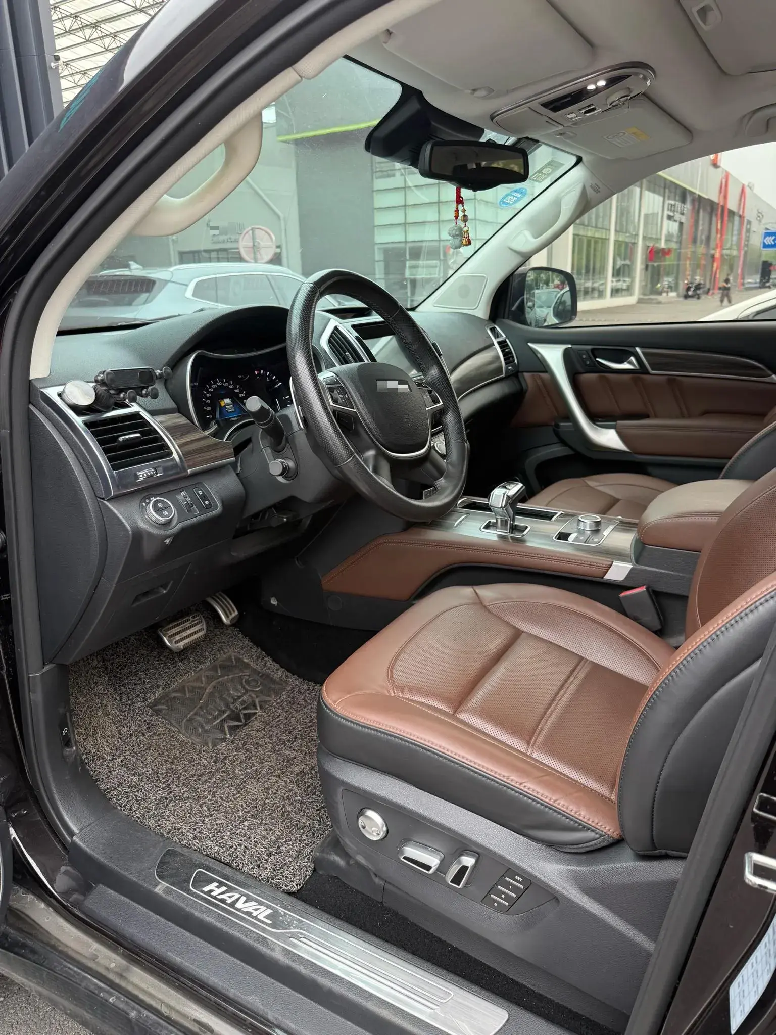 2017 HAVAL H9 thumbnail 4